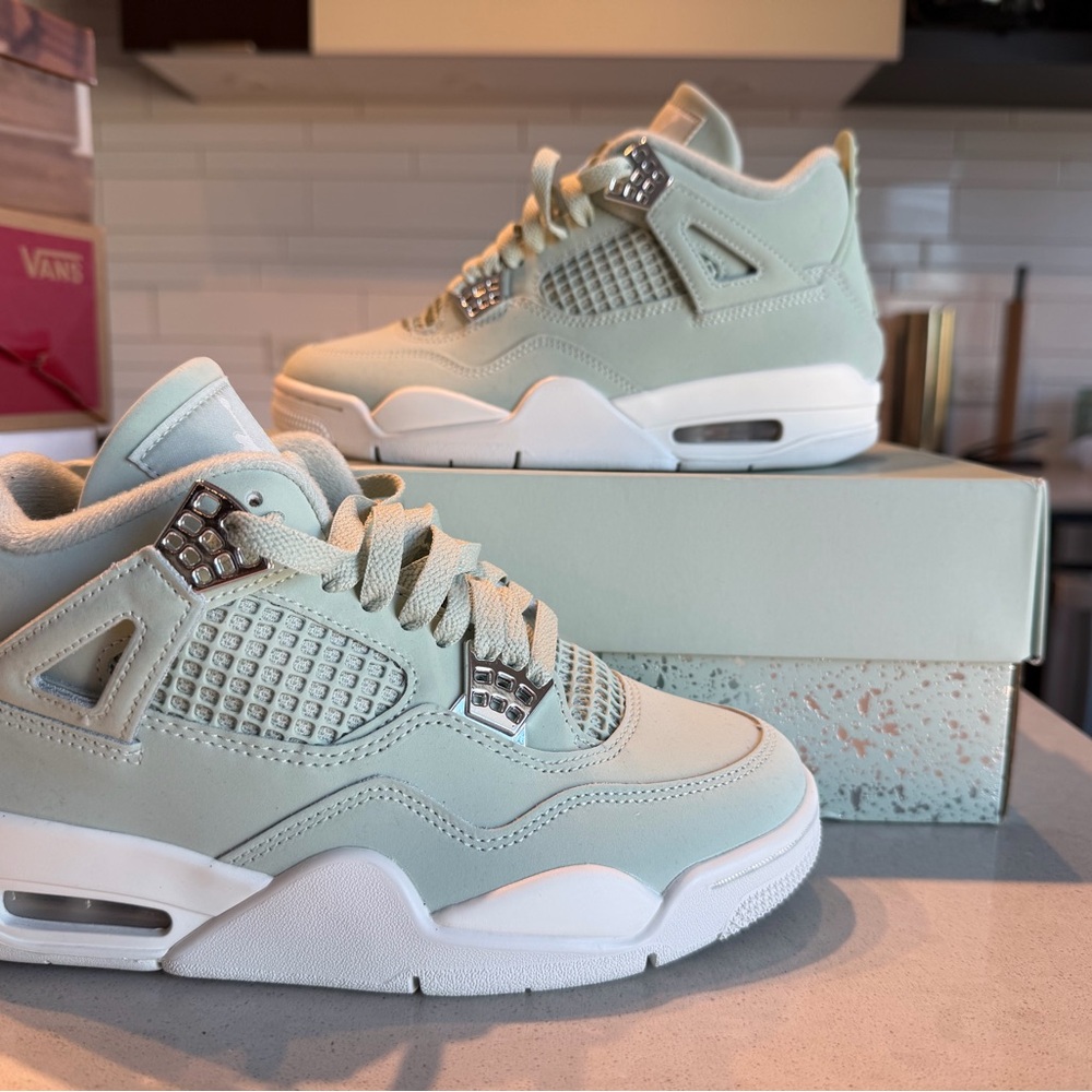 Jordan Kids Sneakers in Mint Green and White
